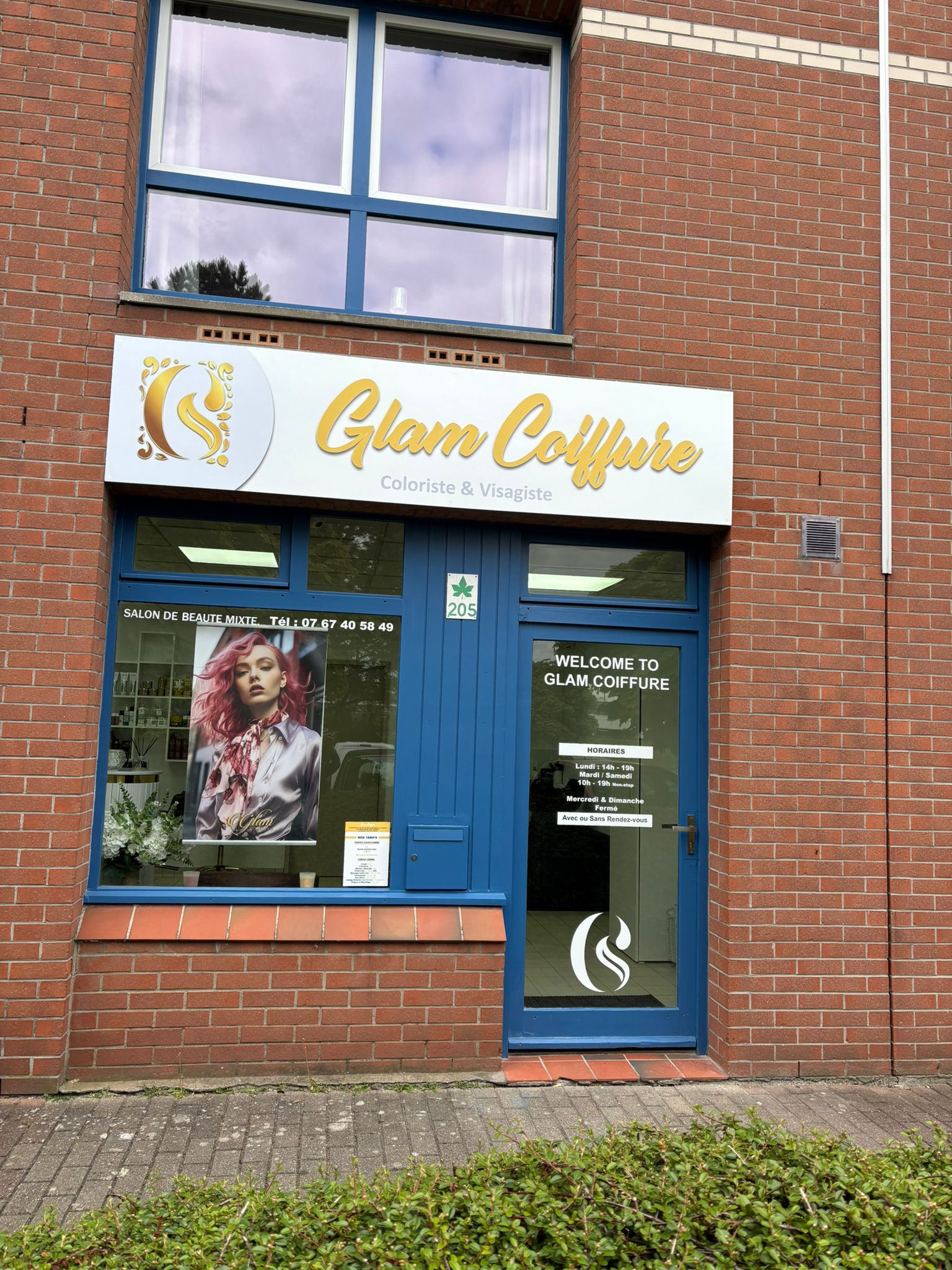 Vitrine Glam Coiffure
